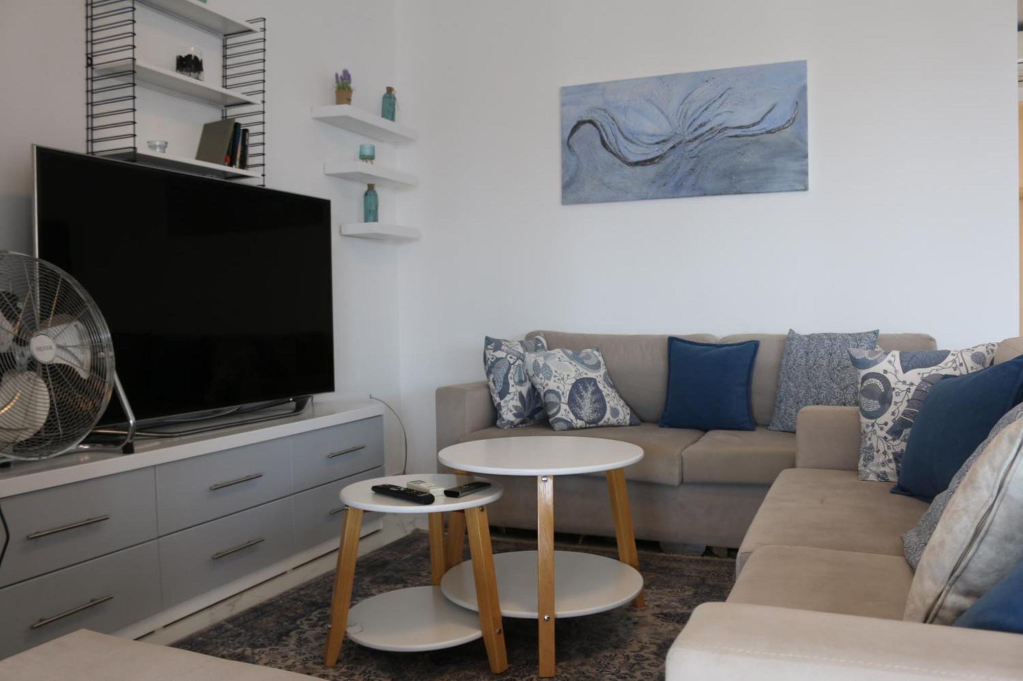 Orange Sea View Penthouse * Sarande